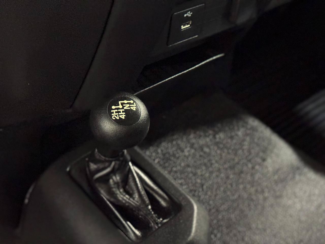 Used 2019 Ford F550 4x4 Regular Cab Super Duty image 20