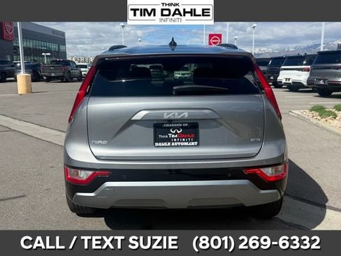 Used 2023 Kia Niro EX Touring FWD image 8