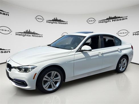 Used 2018 BMW 328d Sedan RWD image 1