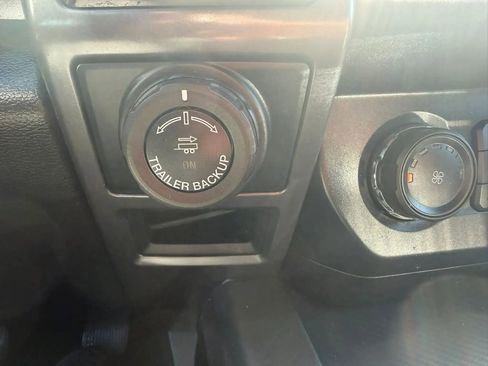Used 2019 Ford F150 XLT w/ Equipment Group 302A Luxury AWD/4WD image 27