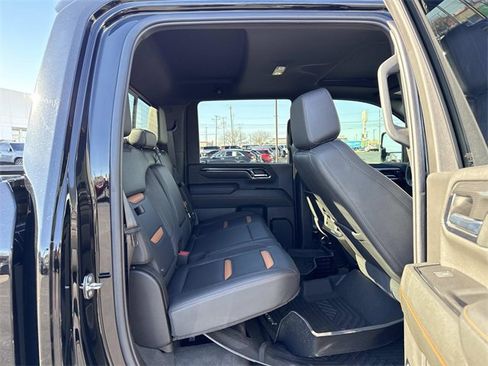 Used 2024 GMC Sierra 2500 AT4 w/ Technology Package image 15