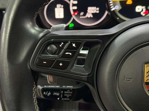 Used 2022 Porsche Cayenne Turbo GT image 19