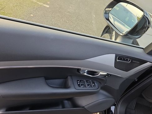 Certified 2023 Volvo XC90 B5 Core w/ Protection Package Premier image 3