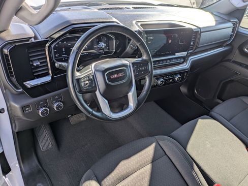 Used 2023 GMC Sierra 1500 SLE image 17