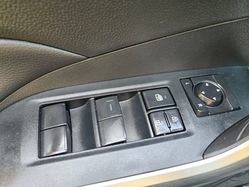 Used 2023 Toyota RAV4 LE AWD/4WD image 36