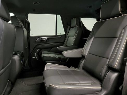 Used 2025 Chevrolet Tahoe Premier RWD image 35