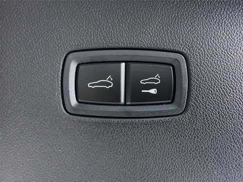 New 2026 Porsche Cayenne Coupe image 24