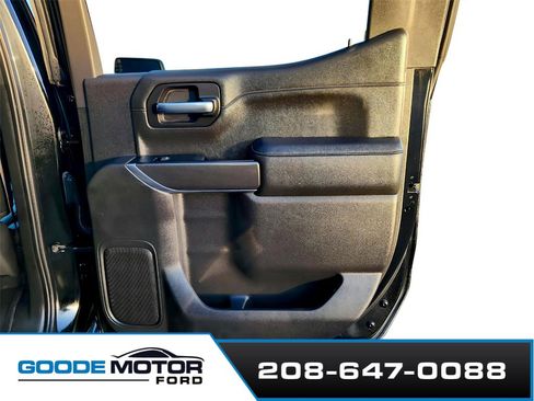 Used 2022 GMC Sierra 1500 AT4 w/ AT4 Preferred Package image 29