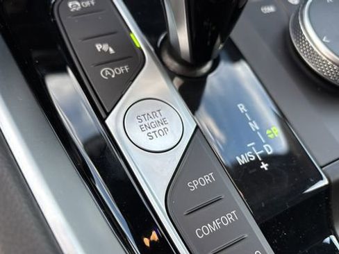 Used 2022 BMW Z4 M40i w/ Premium Package image 27