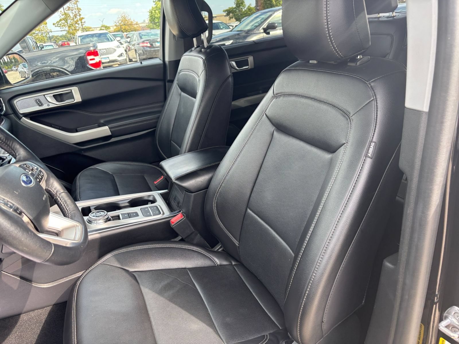 Used 2024 Ford Explorer Limited RWD image 37