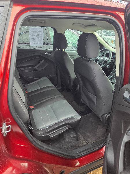 Used 2015 Ford Escape SE FWD image 11