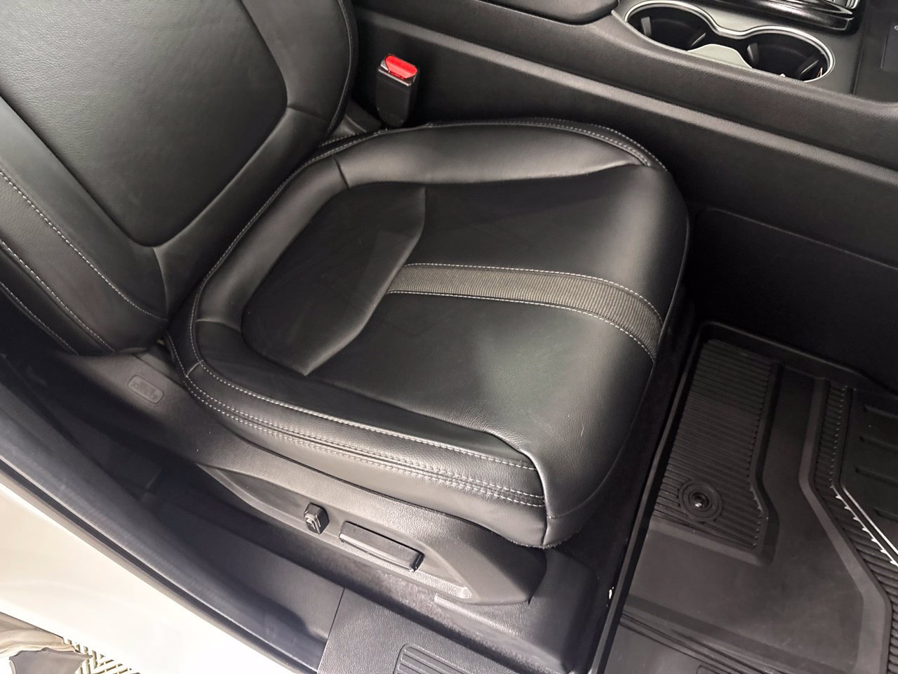 Used 2025 Honda Pilot Touring image 34