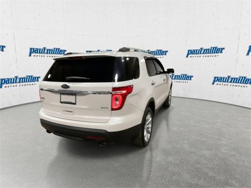 Used 2014 Ford Explorer XLT w/ Equipment Group 202A image 11