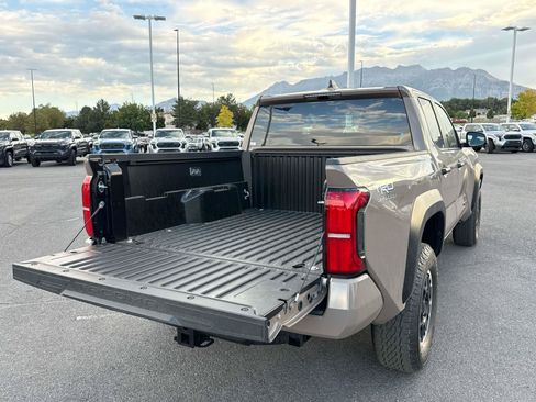 New 2026 Toyota Tacoma TRD Off-Road AWD/4WD image 12