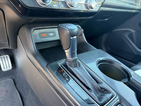 Used 2023 Honda Civic Sport image 20