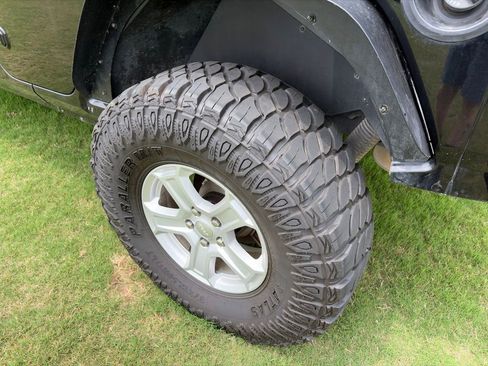 Used 2019 Jeep Wrangler Unlimited Sport S AWD/4WD image 9