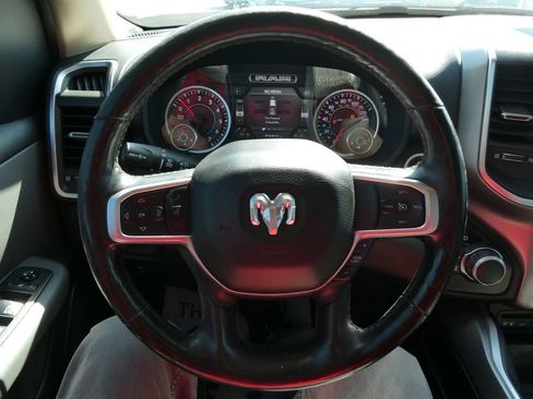 Used 2019 RAM 1500 Big Horn AWD/4WD image 32