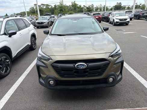 Used 2024 Subaru Outback Premium AWD/4WD image 2