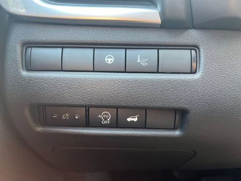 Used 2023 Nissan Rogue Platinum w/ Platinum Premium Package AWD/4WD image 10
