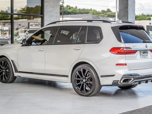 Used 2020 BMW X7 xDrive40i w/ M Sport Package AWD/4WD image 7
