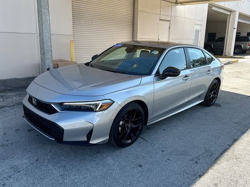 Certified 2025 Honda Civic Sport image 3