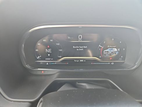 Used 2024 GMC Yukon XL AT4 w/ AT4 Premium Plus Package image 16