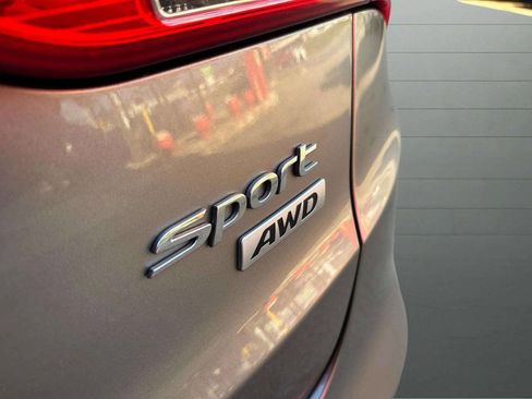 Used 2016 Hyundai Santa Fe Sport image 24