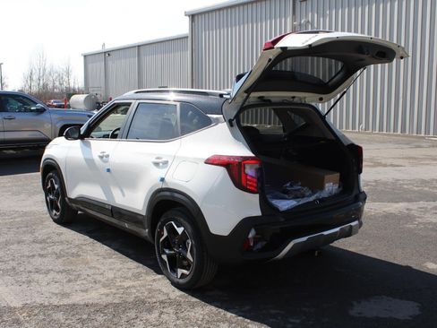 New 2026 Kia Seltos S image 7