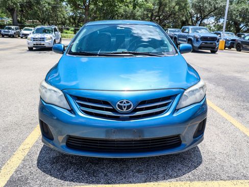 Used 2013 Toyota Corolla LE FWD image 4