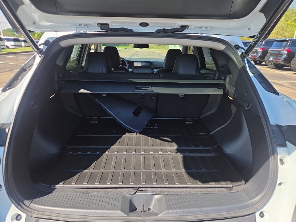Used 2025 Nissan Murano SL w/ Cargo Package AWD/4WD image 22