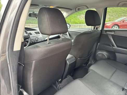 Used 2012 MAZDA MAZDA3 i Touring FWD image 23