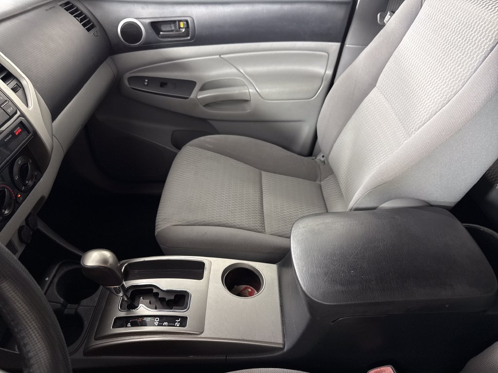 Used 2013 Toyota Tacoma PreRunner w/ SR5 Pkg RWD image 17