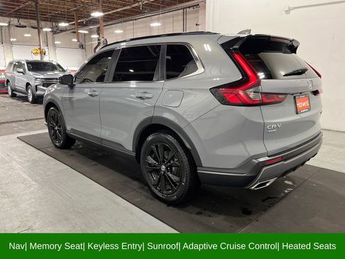 Used 2025 Honda CR-V Sport Touring image 5