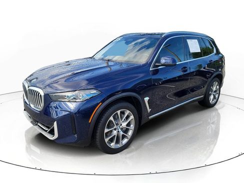 Used 2025 BMW X5 xDrive40i w/ Executive Package AWD/4WD image 2