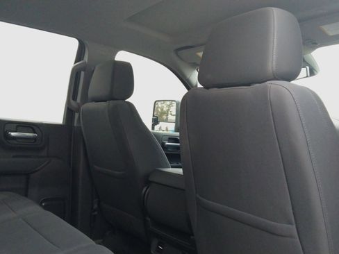 Used 2024 Chevrolet Silverado 2500 Custom w/ Custom Value Package image 27