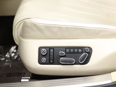 Used 2014 Bentley Flying Spur W12 AWD/4WD image 14