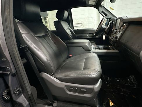 Used 2014 Ford F350 Lariat w/ Chrome Package image 34