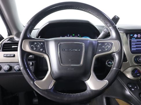 Used 2018 GMC Yukon XL Denali w/ Denali Ultimate Package AWD/4WD image 14