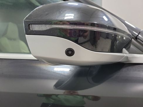 Used 2025 BMW X3 xDrive30i w/ Premium Package image 25