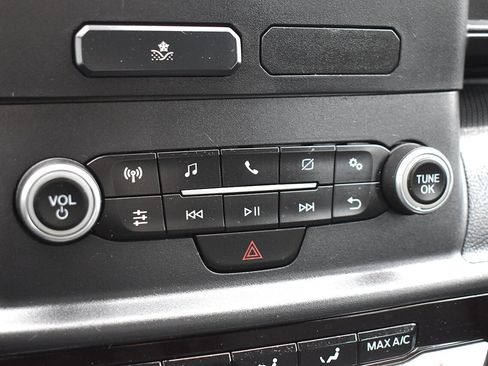 Used 2024 Ford Explorer 4WD Police Interceptor image 23