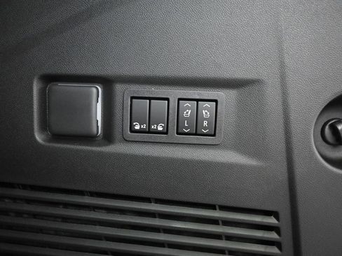 New 2026 Chevrolet Tahoe Premier image 13