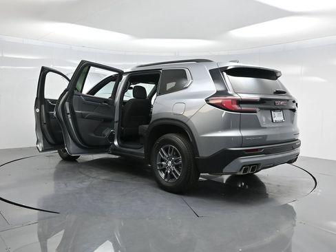 Used 2025 GMC Acadia Elevation image 55