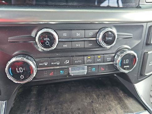 Used 2021 Ford F150 Lariat w/ FX4 Off-Road Package image 21