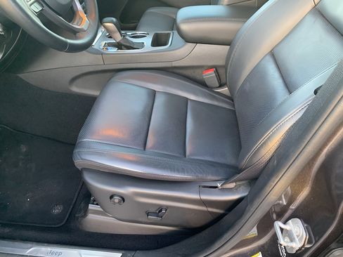 Used 2021 Jeep Grand Cherokee Limited w/ Luxury Group II image 7