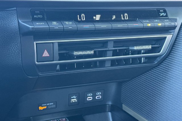 Certified 2026 Toyota Camry Hybrid w/ Multimedia Upgrade Package FWD image 24