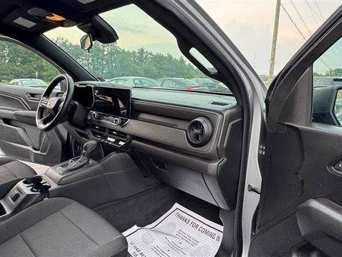 Used 2023 Chevrolet Colorado W/T RWD image 33
