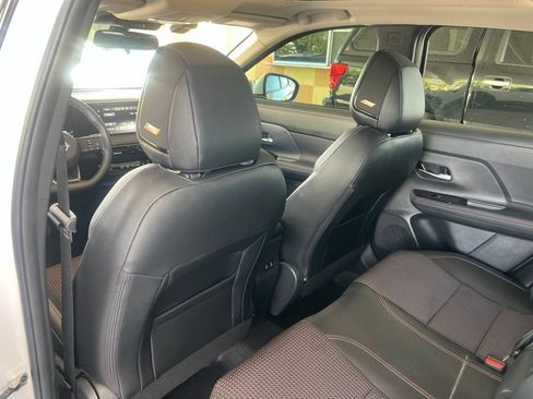 Used 2025 Nissan Kicks SR w/ SR Premium Package AWD/4WD image 10