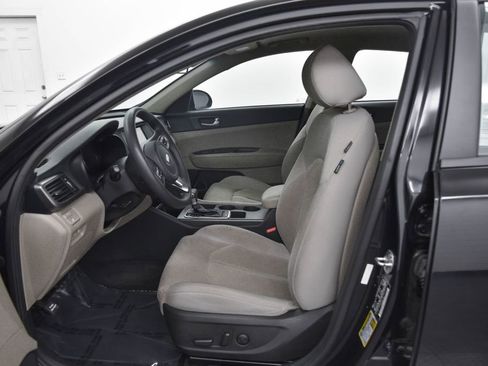 Used 2018 Kia Optima LX w/ Convenience Package image 11