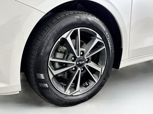 Certified 2023 Kia Forte LXS FWD image 28