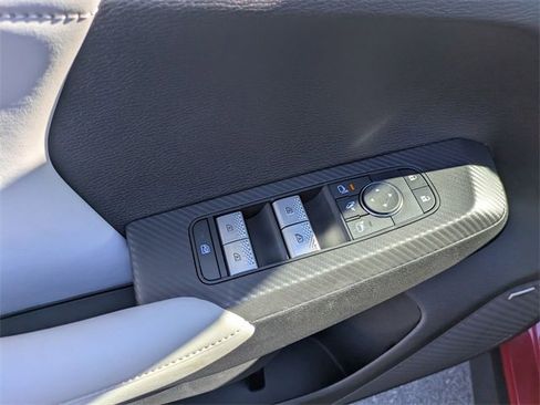 New 2025 Mitsubishi Outlander SE image 13